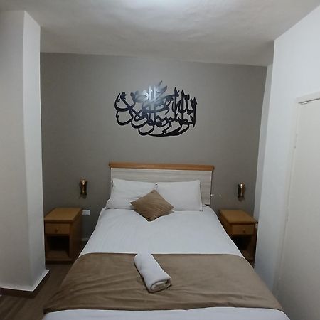 Moab Land Hotel Madaba Buitenkant foto